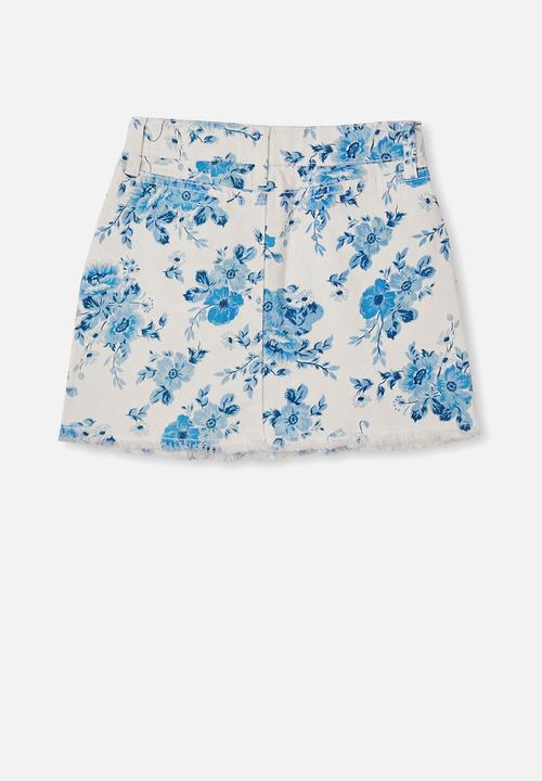 Cotton On - Finn denim skirt - white & rosie floral