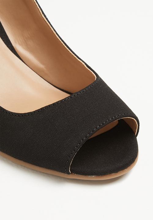 Call It Spring - Aristata wedge - black
