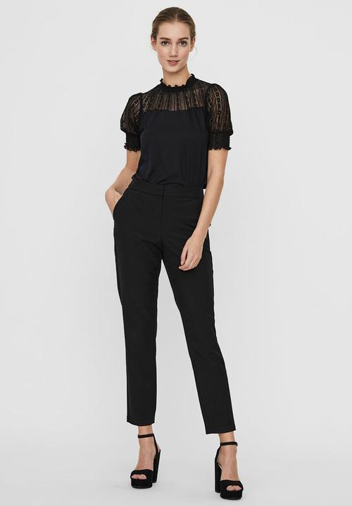 Vero Moda - Emilia lace top - black