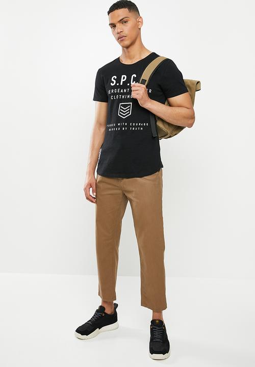 S.P.C.C - Kennett premium scooped hem T-shirt - black