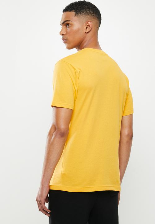 New Balance  - Nb classic core logo tee - yellow