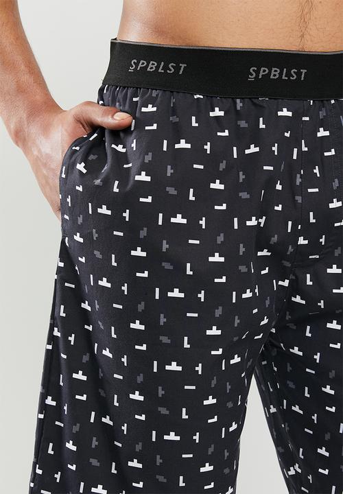 Superbalist - Scoop neck tee & woven shorts sleep set - black & navy