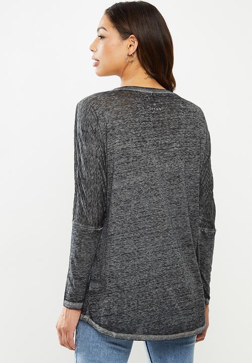 Lizzy - Ness long sleeve tee - black