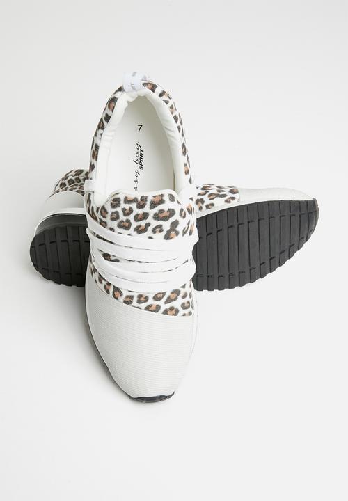 SISSY BOY - Creeper: animal print sneaker  - white