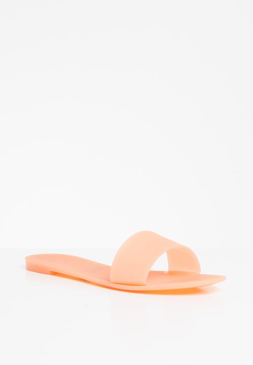 Call It Spring - Yberadia slide - l pink