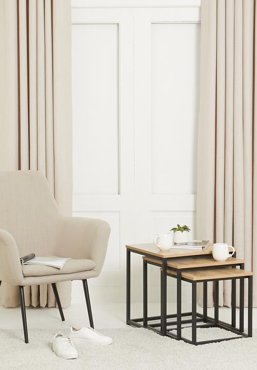 H&S - Nesting table set of 3 - black & natural