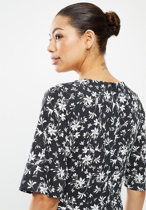 edit - Curved waist midi dress - black & white