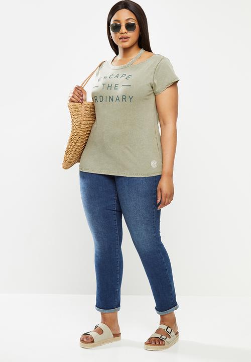 Lizzy - Plus sitara tee - lichen green