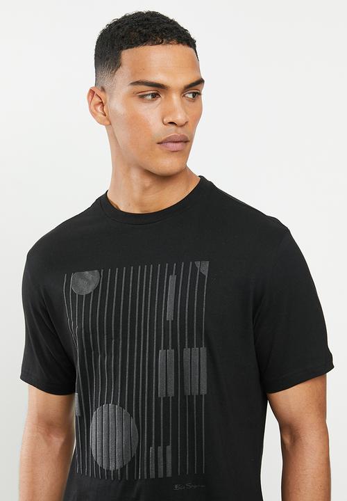 Ben Sherman - Lines and dots logo tee - black