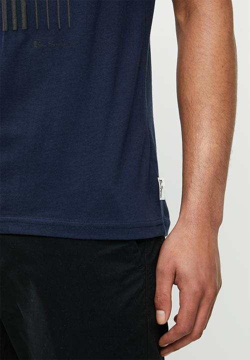 Ben Sherman - Lines and dots logo tee - navy