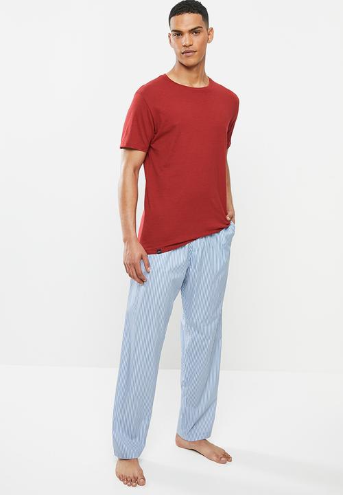 Superbalist - Scoop neck tee & woven pants set - multi