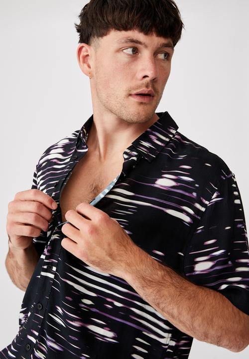 Cotton On - 91 short sleeve shirt - black multi glitch