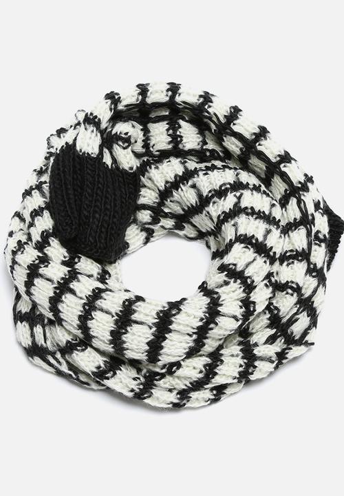 Vero Moda - Sille Long Scarf