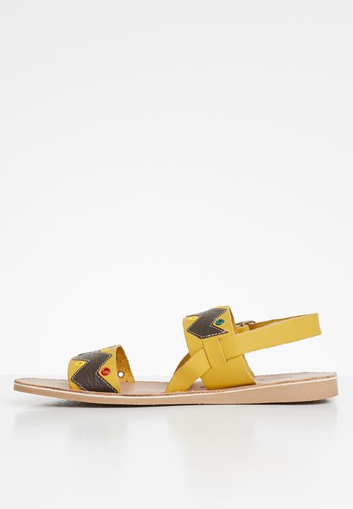 iFELE - Gagasi 2 leather sandal - yellow & brown