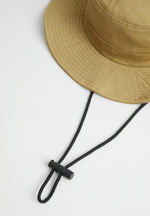 Superbalist - Aaron bucket hat - camel