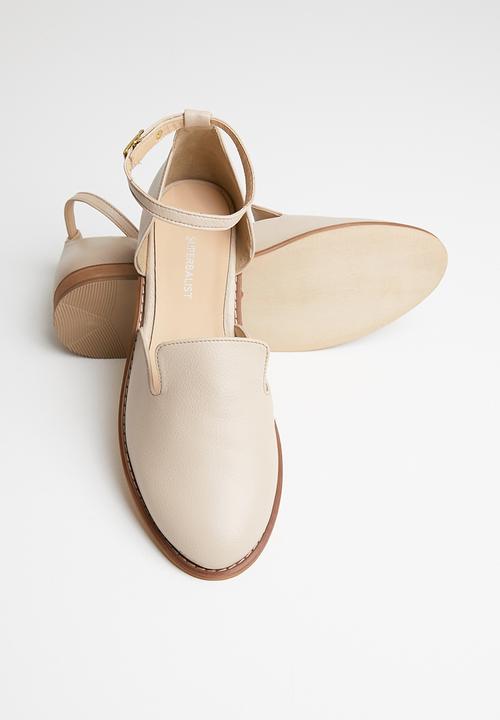 Superbalist - Unathi brogue - neutral