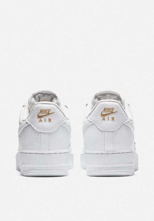 Nike - Air Force 1 '07 Essential - white-metallic gold-black