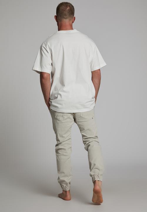 Cotton On - Slim denim jogger - bone