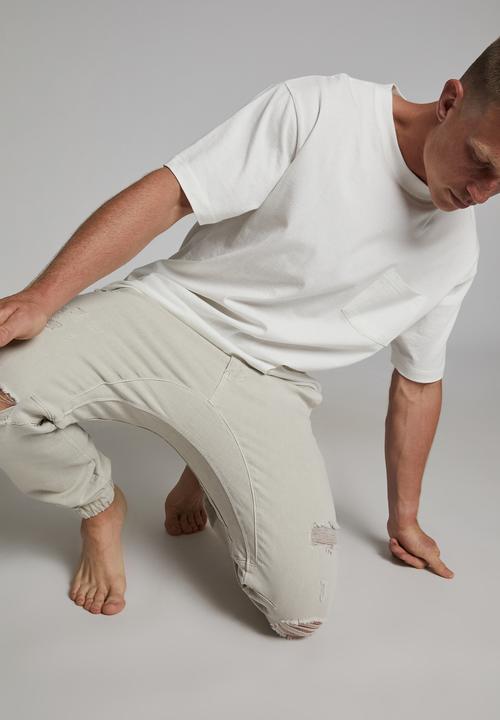 Cotton On - Slim denim jogger - bone