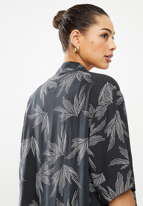 edit - Long shacket - black & white 