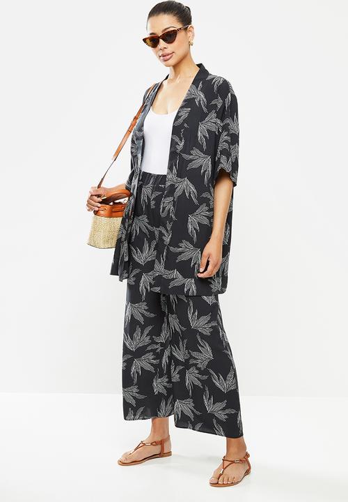 edit - Long shacket - black & white 
