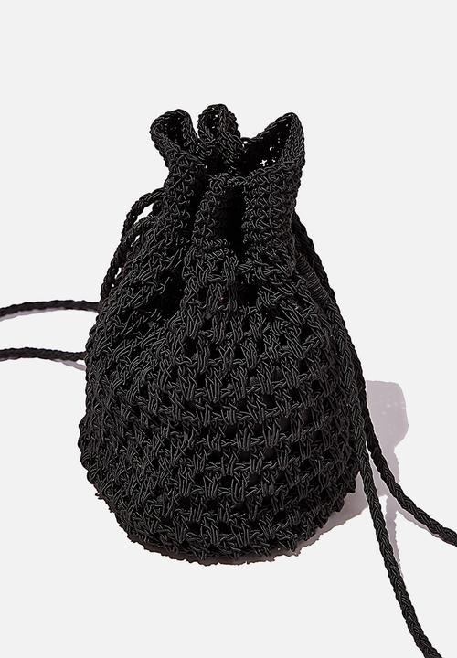 Rubi - Macrame knit bucket bag - black
