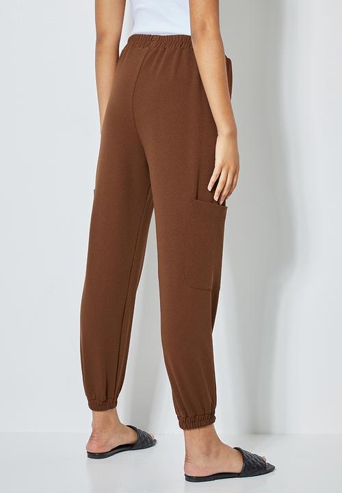 Superbalist - Crepe scuba jogger - brown