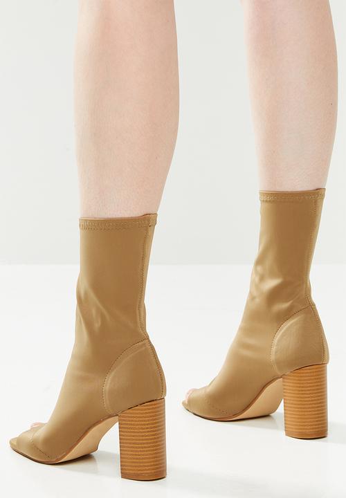 Public Desire - Yasmin heel - camel 