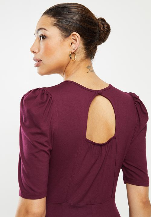 edit - Short sleeve ruched knit maxi - burgundy