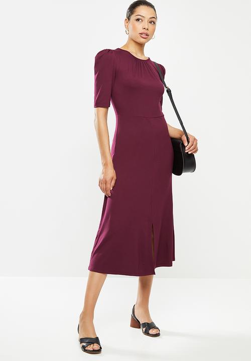 edit - Short sleeve ruched knit maxi - burgundy