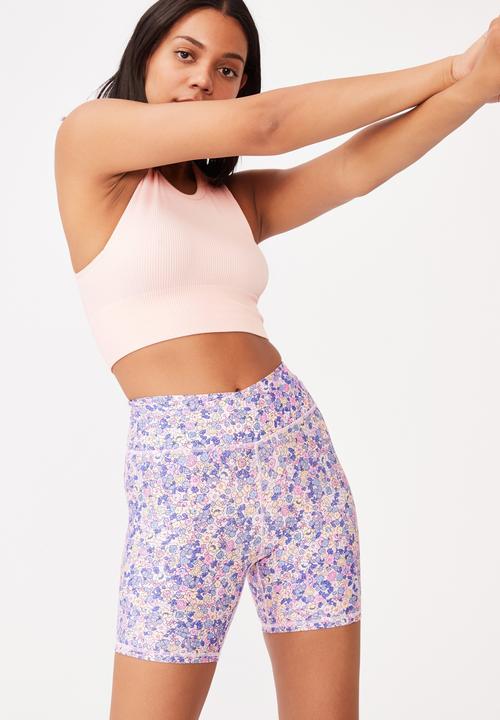 Cotton On - Strike a pose yoga short - sketched dense ditsy rose water