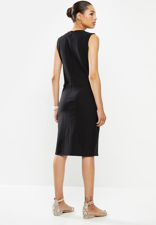 POLO - Excl sleeveless bodycon dress - black
