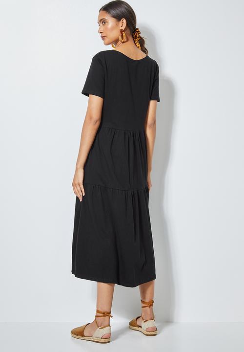 Superbalist - V-neck tiered dress - black