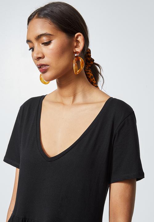 Superbalist - V-neck tiered dress - black