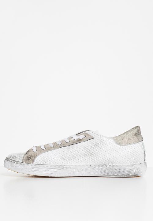 2STAR - 2sd 1830 - white & bronze