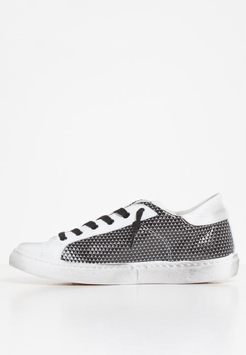 2STAR - 2sd 1607 - white & silver