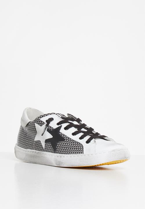 2STAR - 2sd 1607 - white & silver