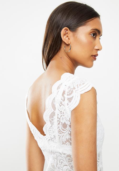 ONLY - Alba short sleeve v-neck top - white