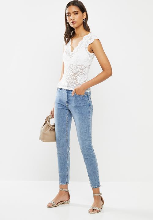 ONLY - Alba short sleeve v-neck top - white