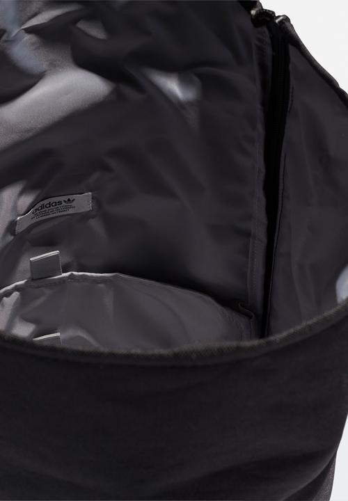 adidas Originals - P.e rolltop bp - black