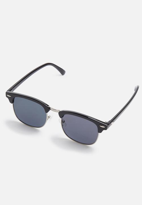 Superbalist - Brooklyn sunglasses - black