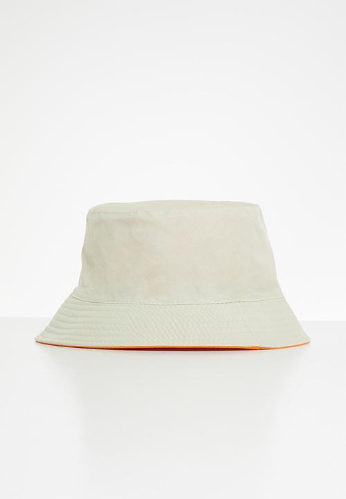 Superbalist - Jamie bucket hat - orange & beige 
