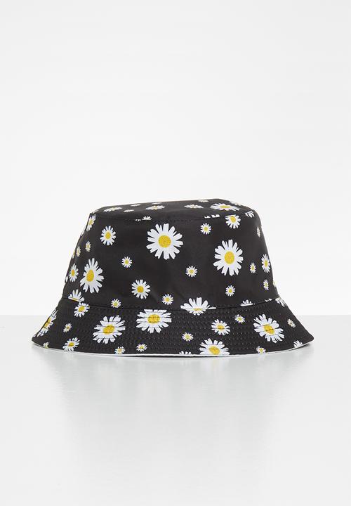 Superbalist - Reversible daisy bucket hat - white & black