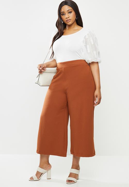 Me&B - Plus milk combo tee with 3d organza puff sleeves - white 