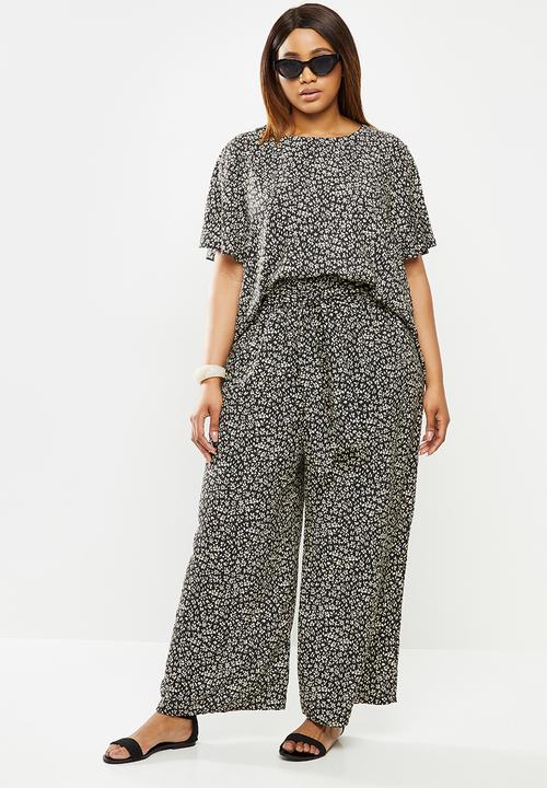 edit Plus - Relaxed fit highwaist pant - black & cream 