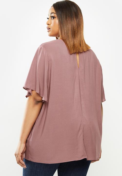 edit Plus - Flutter sleeve crepe shell - pink 