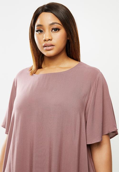 edit Plus - Flutter sleeve crepe shell - pink 