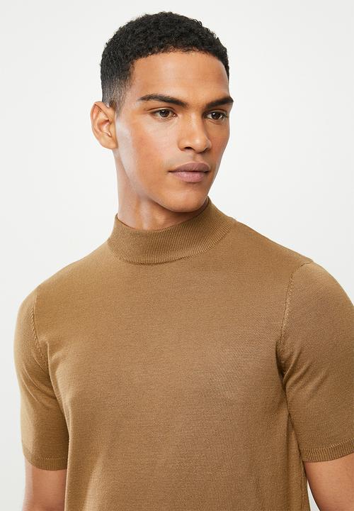 Jonathan D - Short sleeve knitted turtle neck tee - camel
