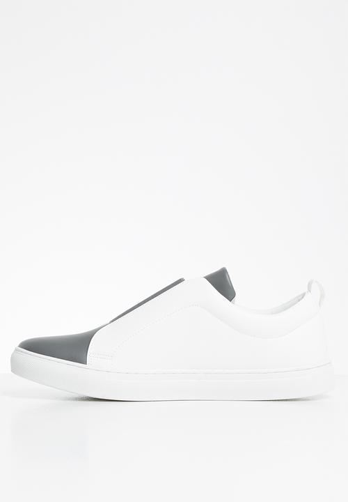 POLO - Boston gusset slip on sneaker - white