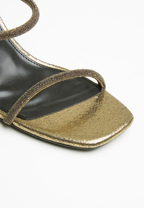 Steve Madden - Nyra-c heel - gold